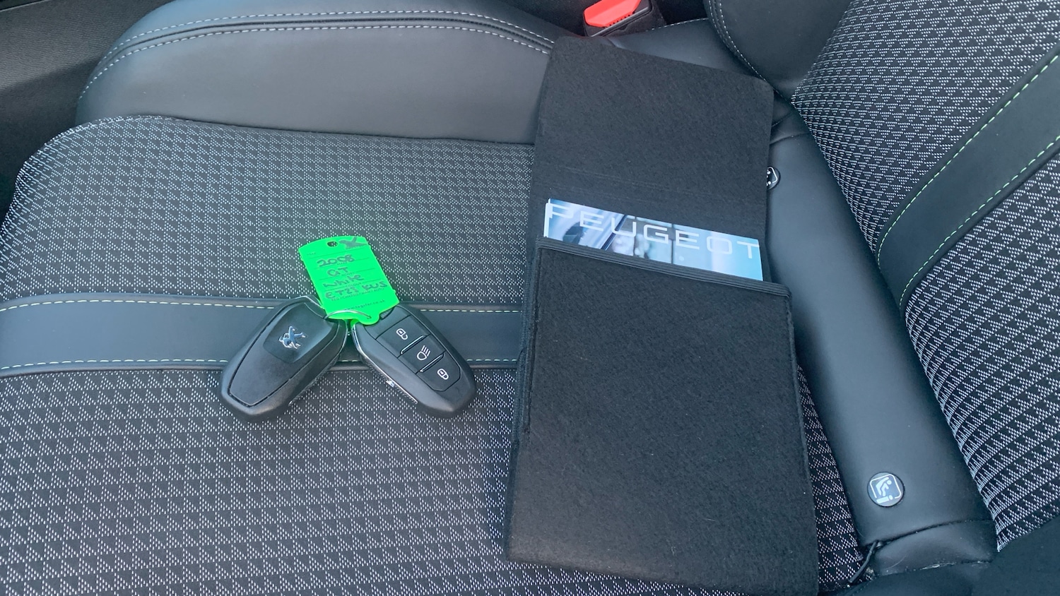 Used Peugeot 2008 2023 for sale - 76586419: Photo 49