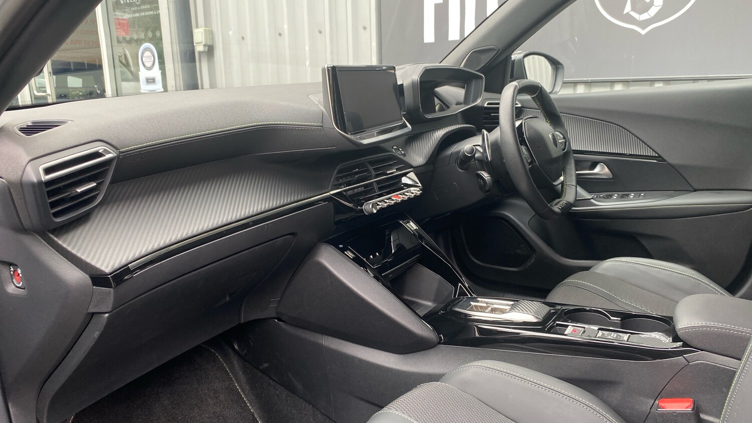 Used Peugeot 2008 2023 for sale - 76123590: Photo 12