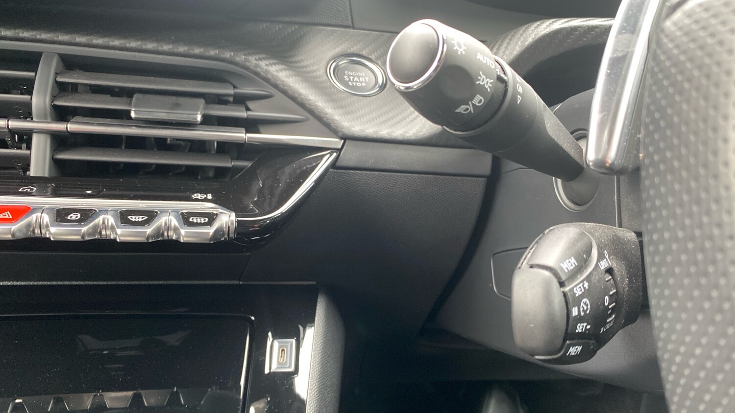 Used Peugeot 2008 2023 for sale - 76123590: Photo 27