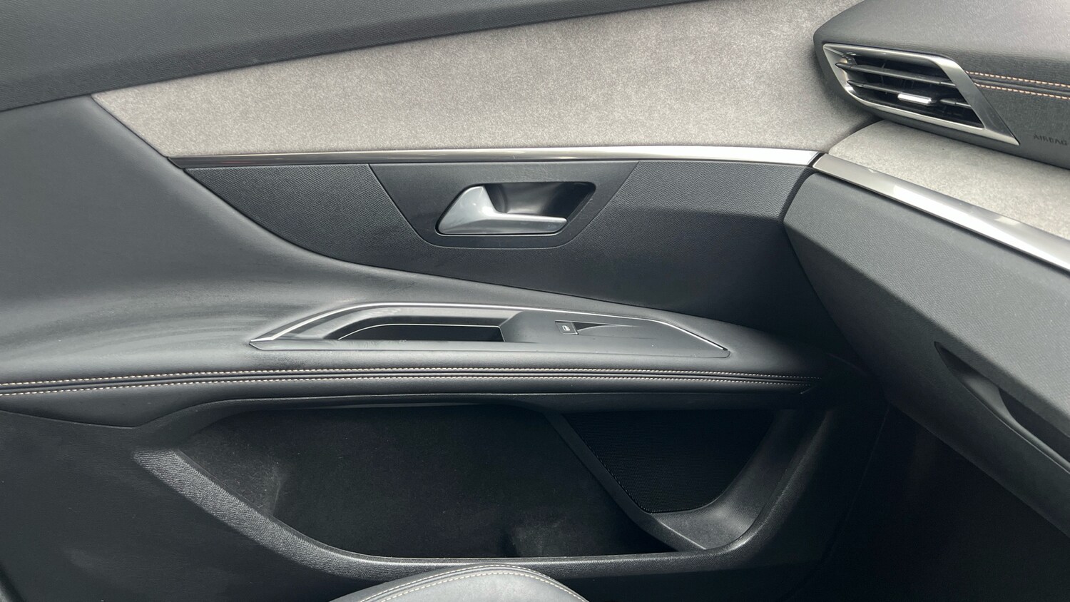 Used Peugeot 3008 2022 for sale - 78048757: Photo 41