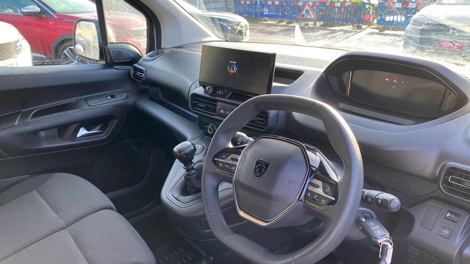 Used Peugeot Partner 2025 for sale - 77346198: Photo 12