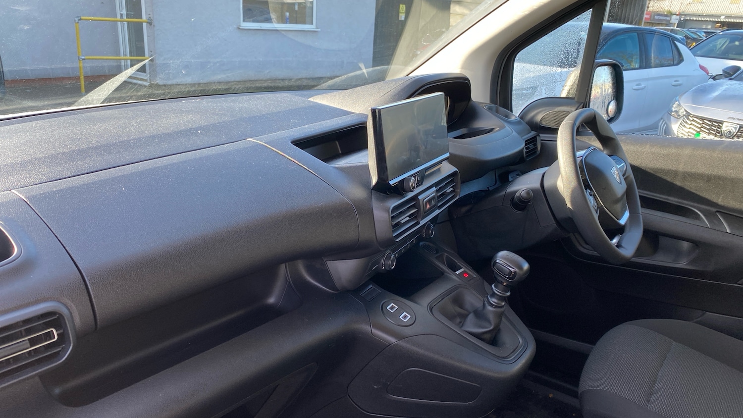 Used Peugeot Partner 2025 for sale - 77346198: Photo 13