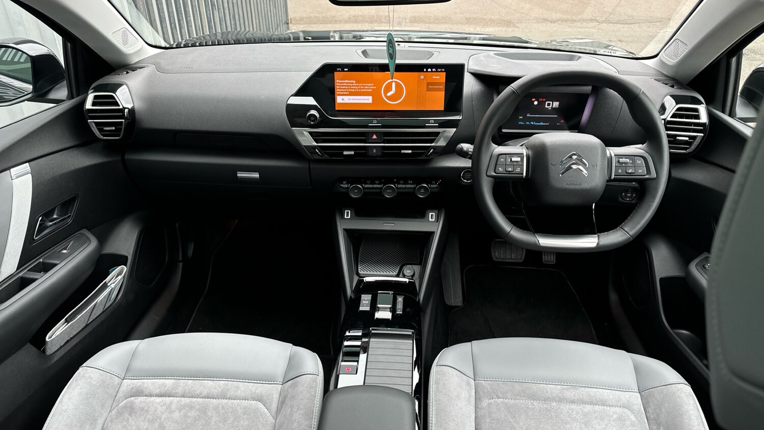 Used Citroen C4 2025 for sale - 76359111: Photo 4