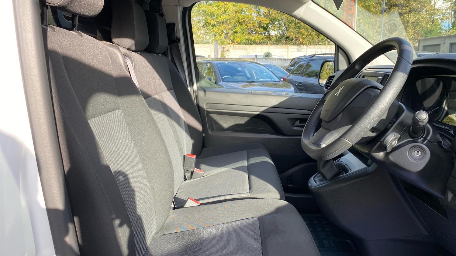 Used Peugeot Expert 2023 for sale - 76338278: Photo 25