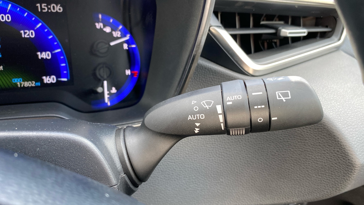 Used Toyota Corolla 2020 for sale - 76095558: Photo 28