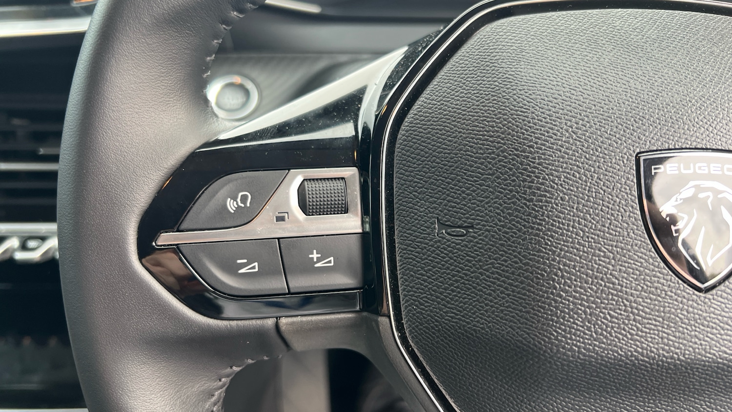 Used Peugeot 208 2023 for sale - 76338282: Photo 23