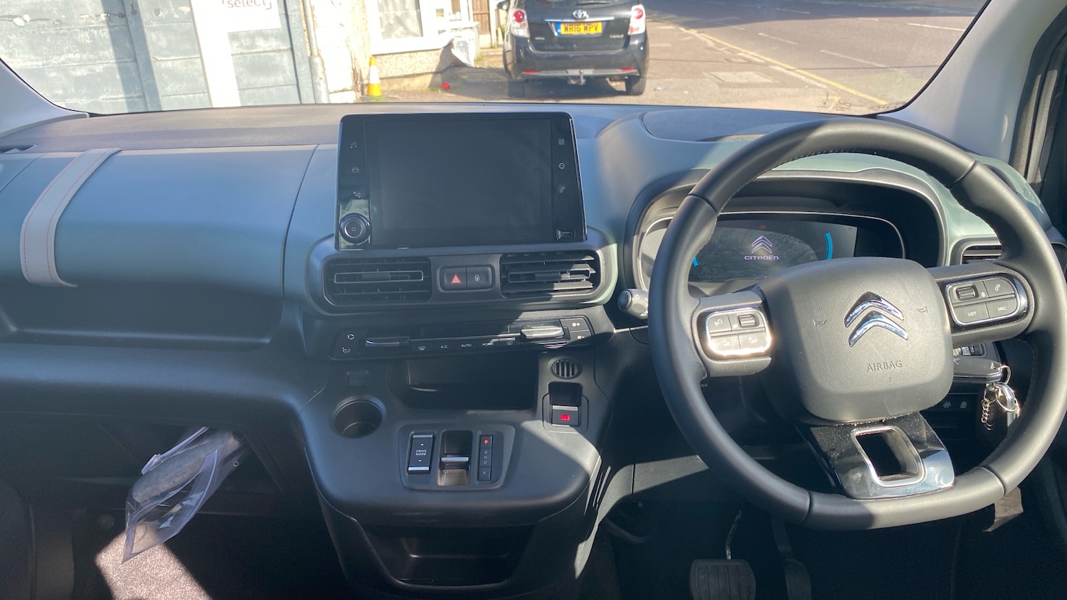 Used Citroen Berlingo 2023 for sale - 77770320: Photo 4