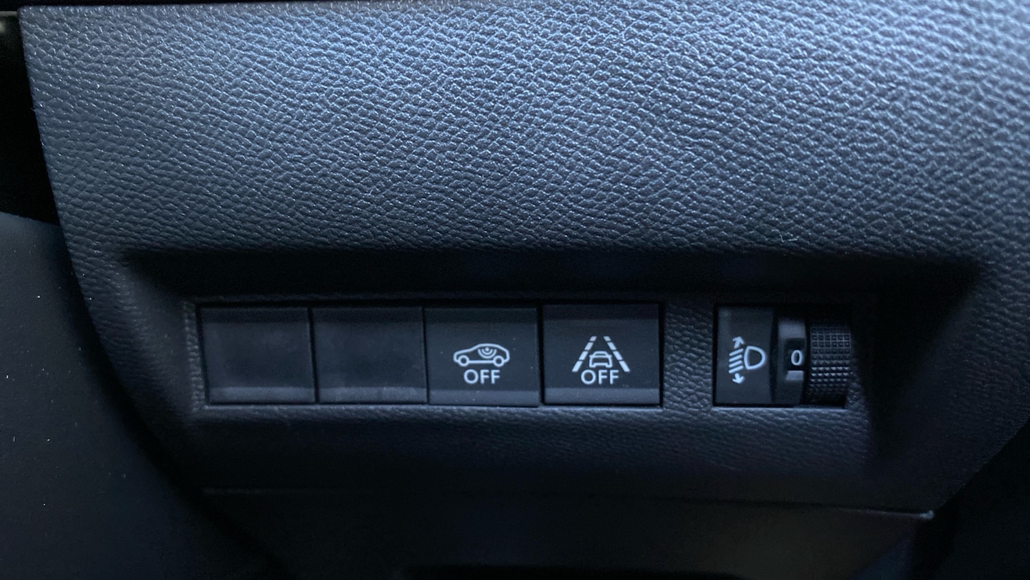 Used Peugeot 2008 2023 for sale - 76061490: Photo 29