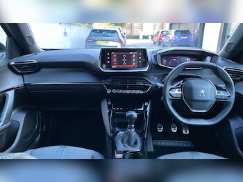 Used Peugeot 2008 2023 for sale - 76061490: Photo 4