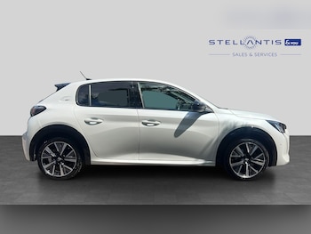 Used Peugeot 208 2022 for sale - 79389358: Photo