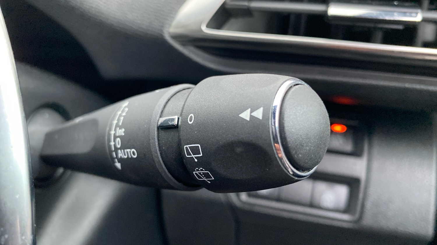 Used Peugeot 3008 2023 for sale - 77359749: Photo 27