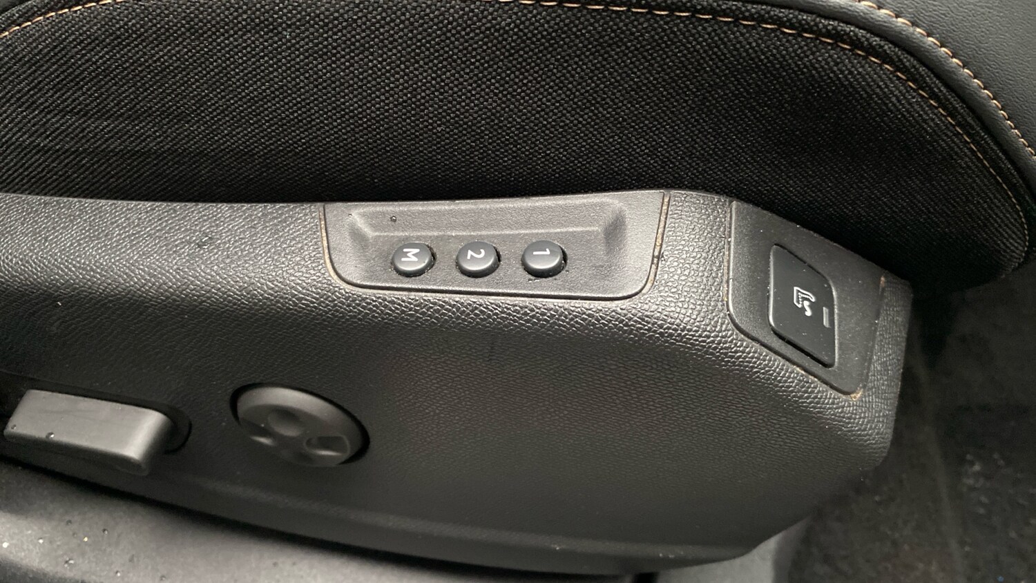 Used Peugeot 3008 2023 for sale - 77359749: Photo 35