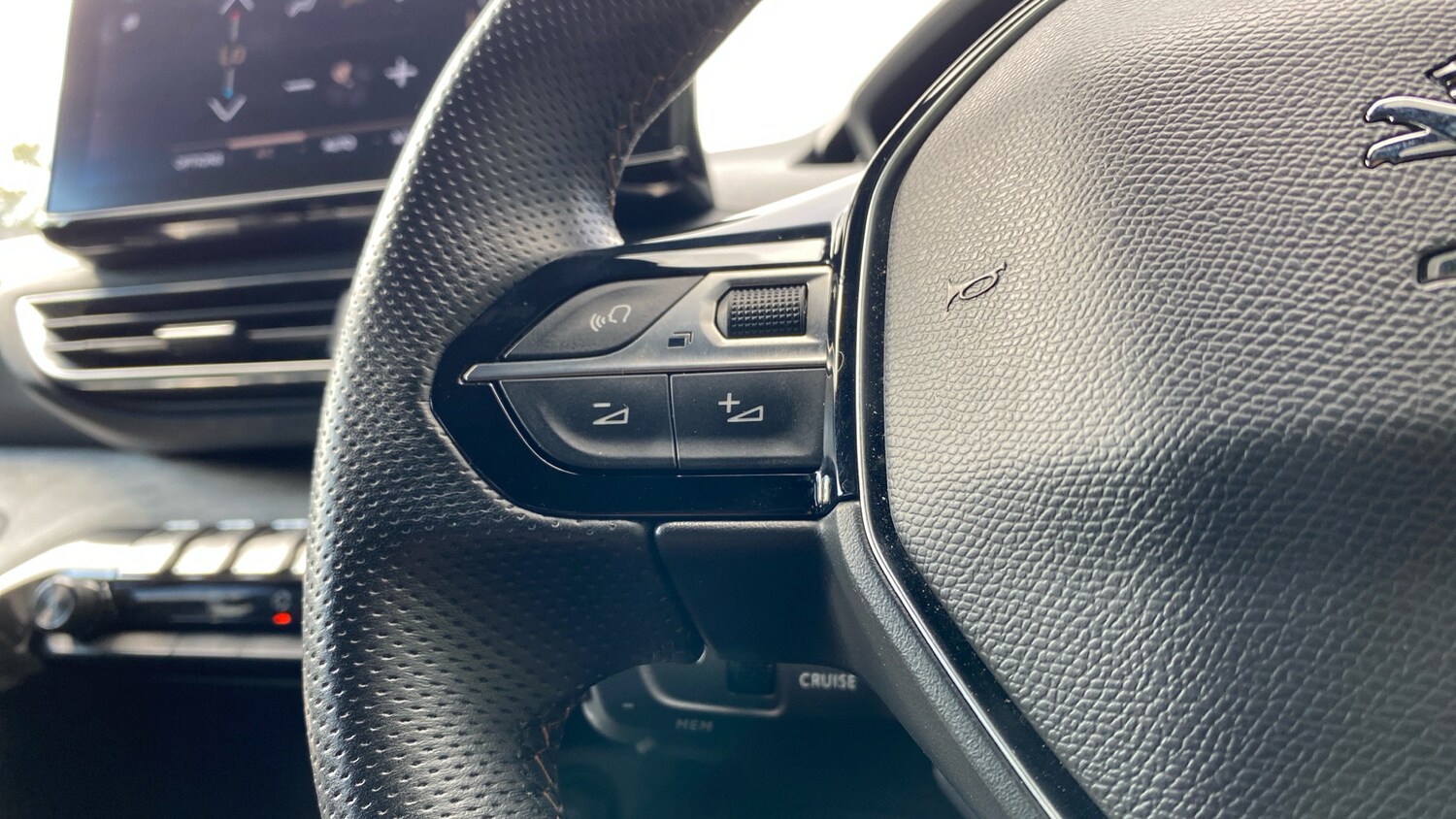 Used Peugeot 3008 2021 for sale - 76003091: Photo 23