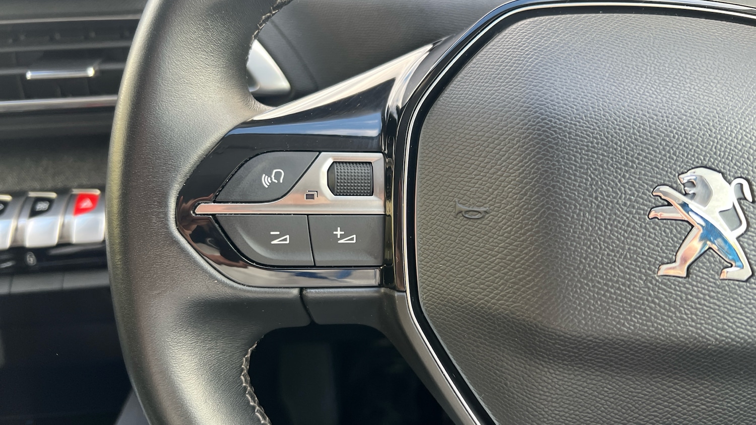 Used Peugeot 3008 2021 for sale - 76327644: Photo 23