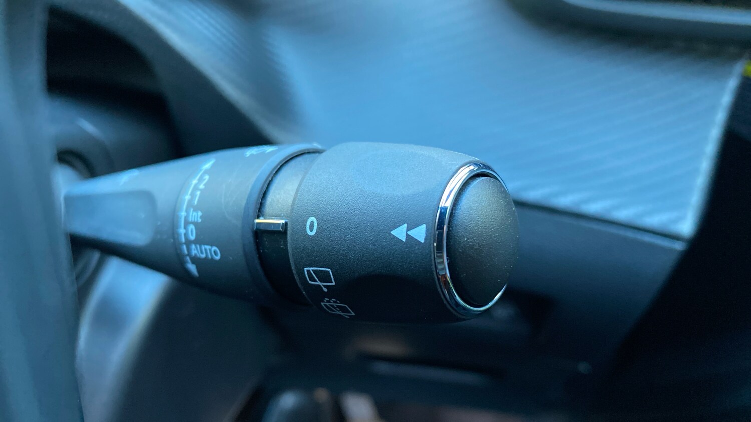 Used Peugeot 2008 2022 for sale - 76716089: Photo 31