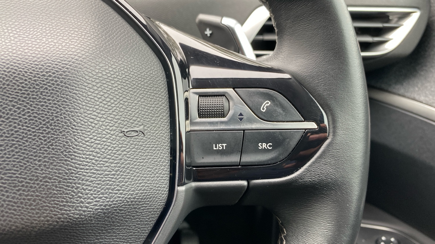 Used Peugeot 3008 2022 for sale - 76110285: Photo 24