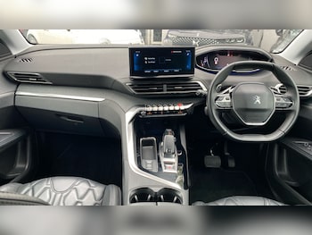 Used Peugeot 3008 2022 for sale - 76110285: Photo