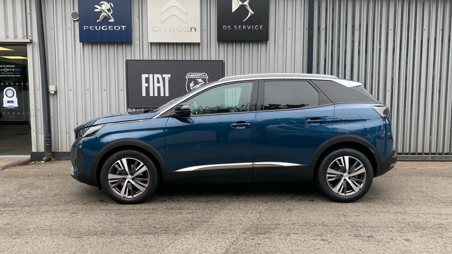 Used Peugeot 3008 2022 for sale - 76110285: Photo 6