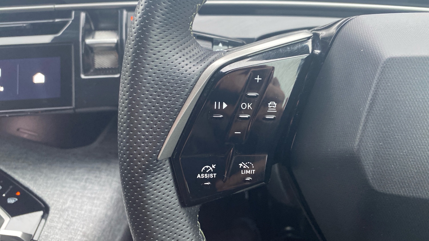 Used Peugeot 3008 2025 for sale - 76744081: Photo 24