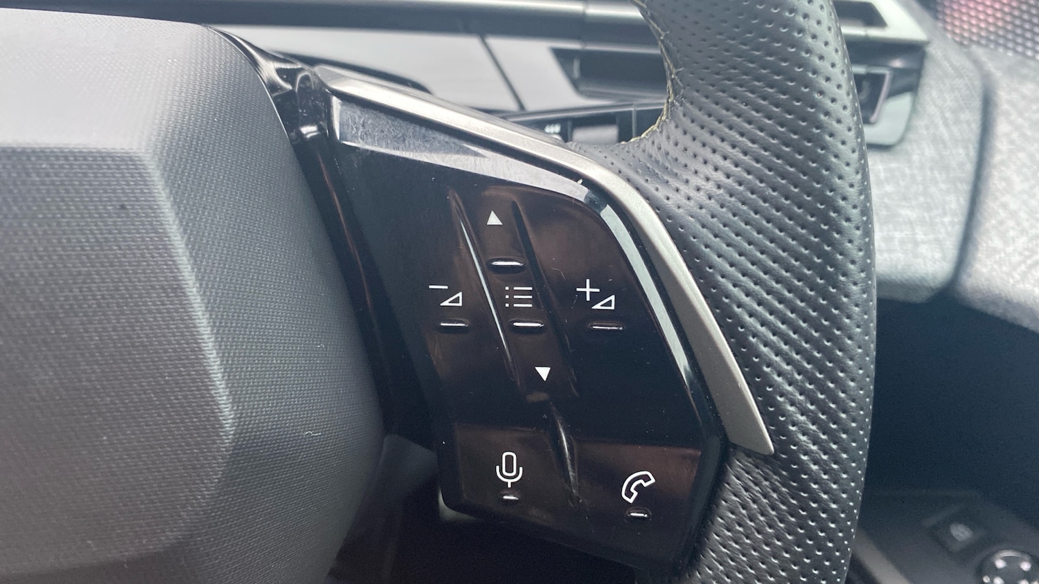 Used Peugeot 3008 2025 for sale - 76744081: Photo 25