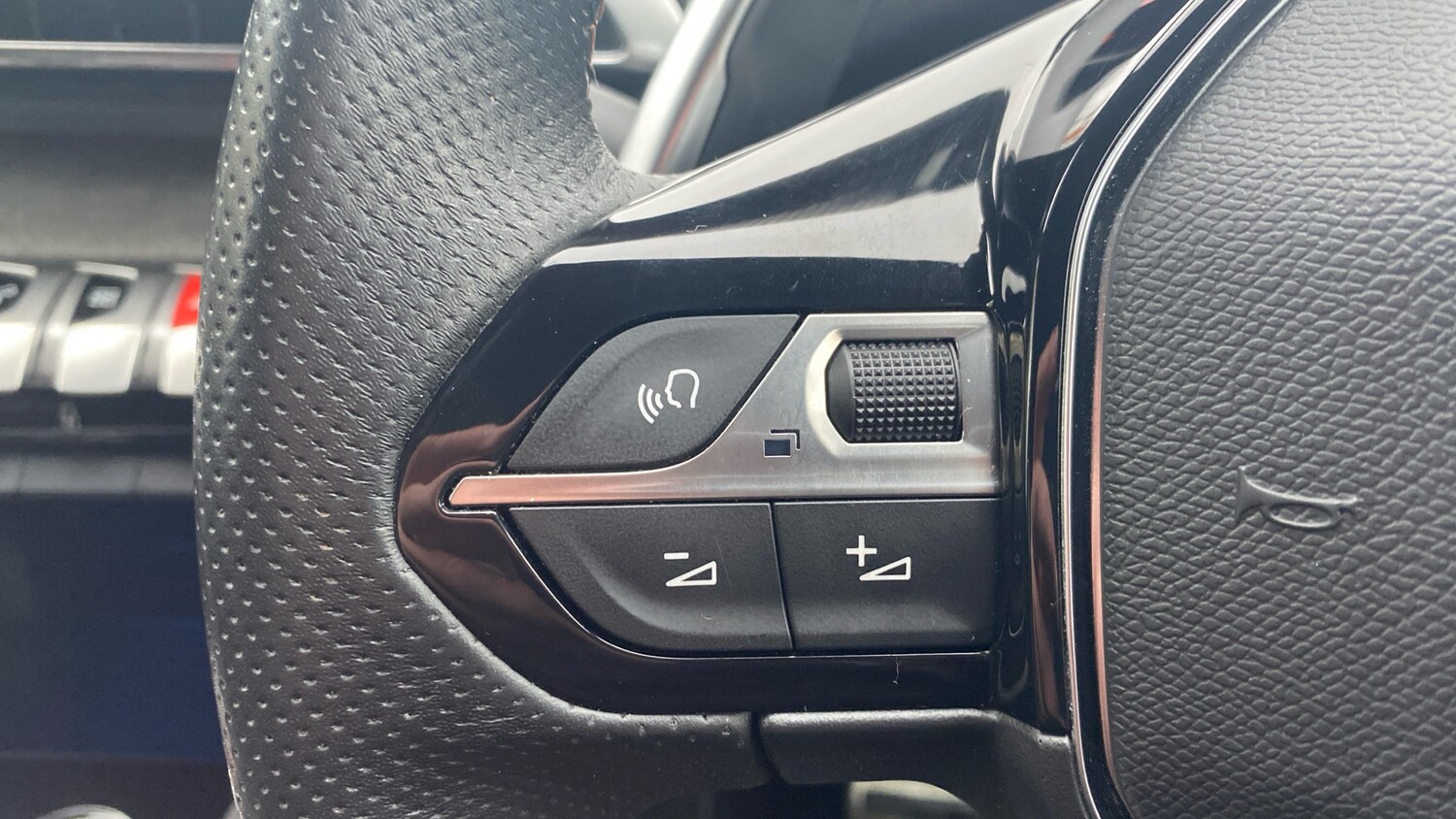 Used Peugeot 5008 2022 for sale - 76702961: Photo 24