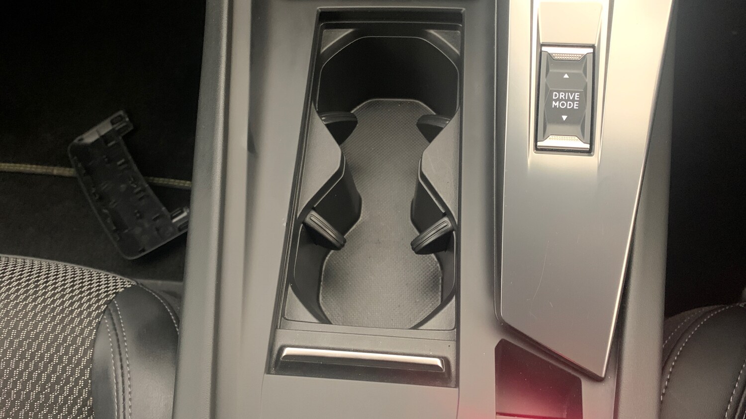 Used Peugeot 408 2025 for sale - 77770319: Photo 38