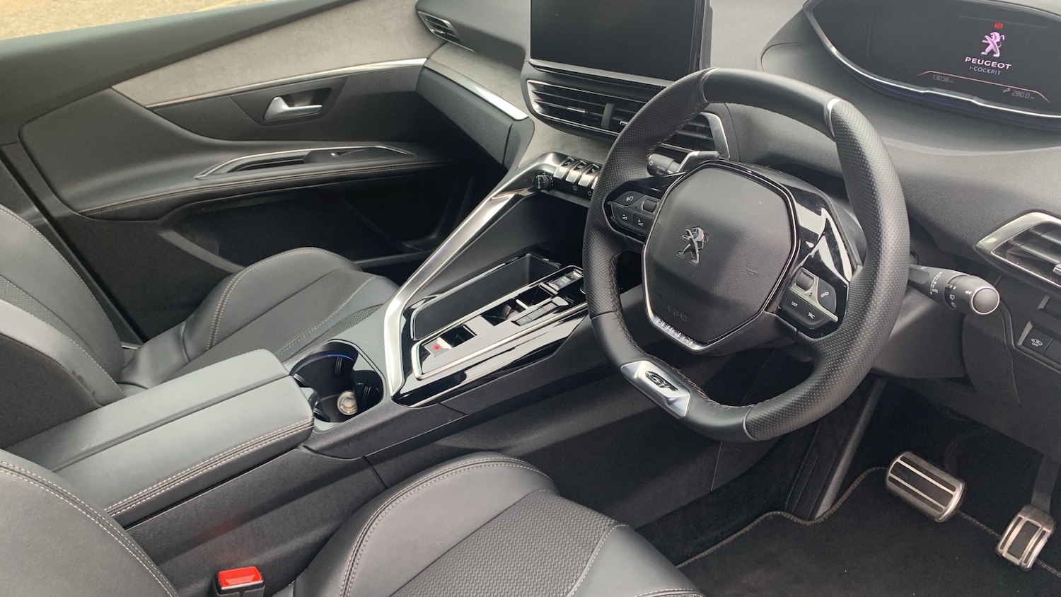 Used Peugeot 5008 2024 for sale - 76574340: Photo 11