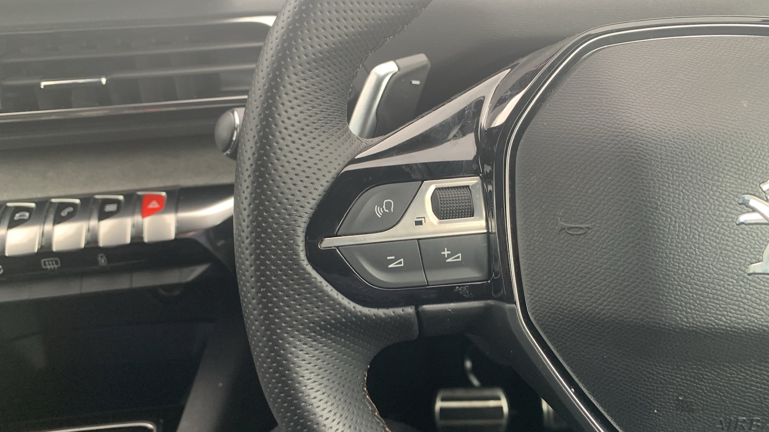 Used Peugeot 5008 2024 for sale - 76574340: Photo 23