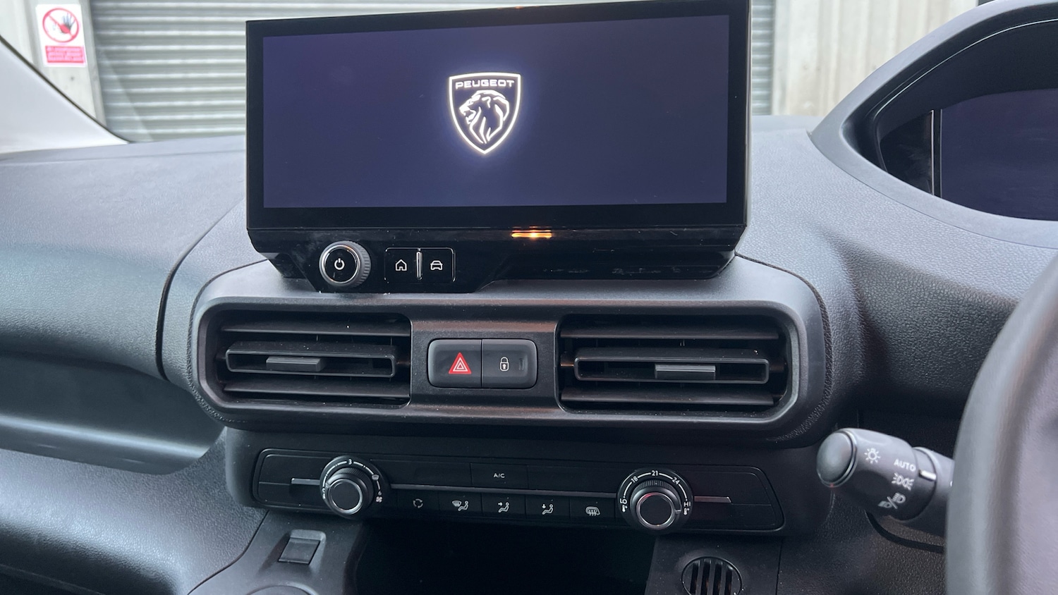 Used Peugeot Partner 2024 for sale - 77525641: Photo 21
