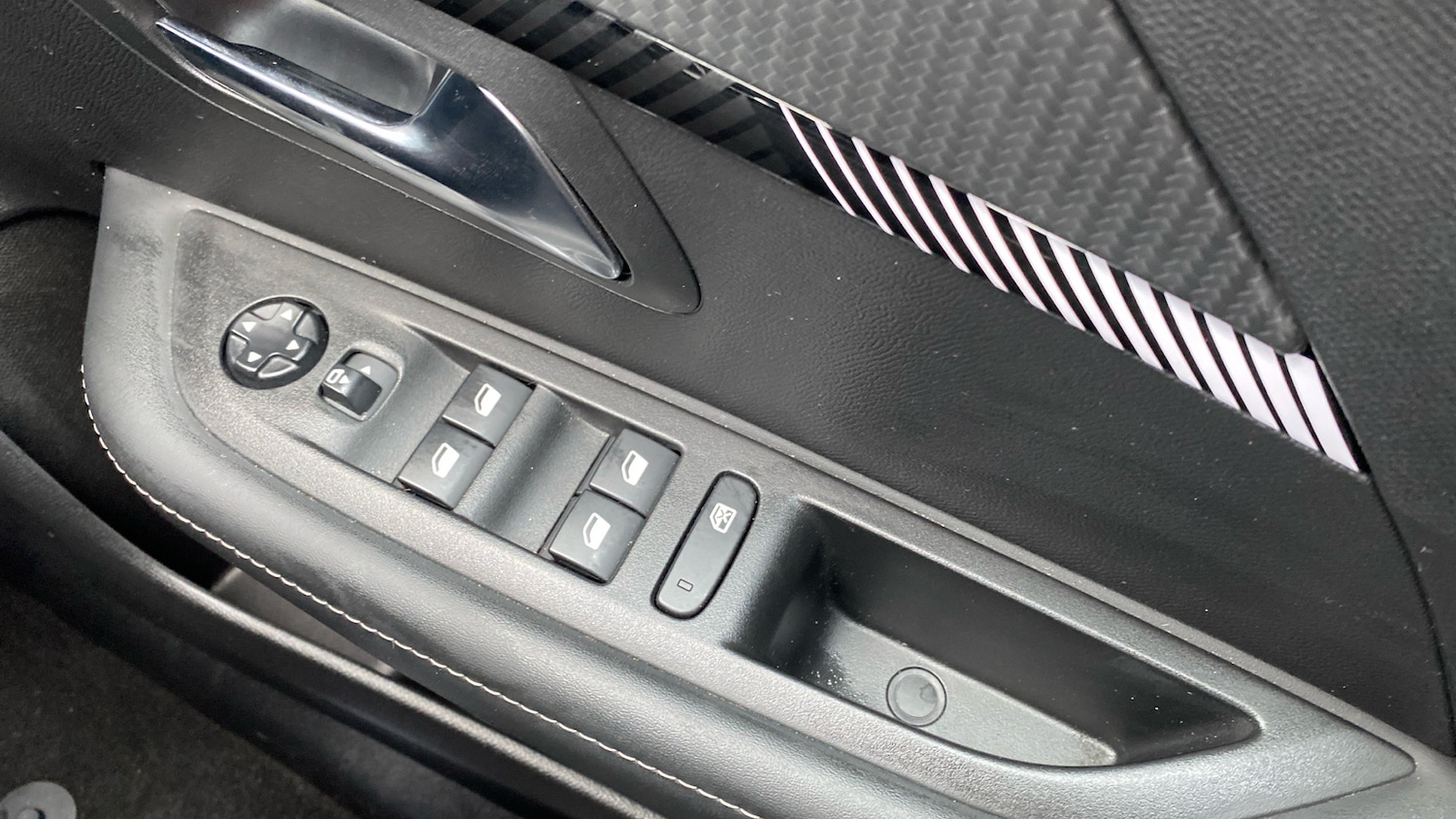 Used Peugeot 208 2024 for sale - 77121203: Photo 23