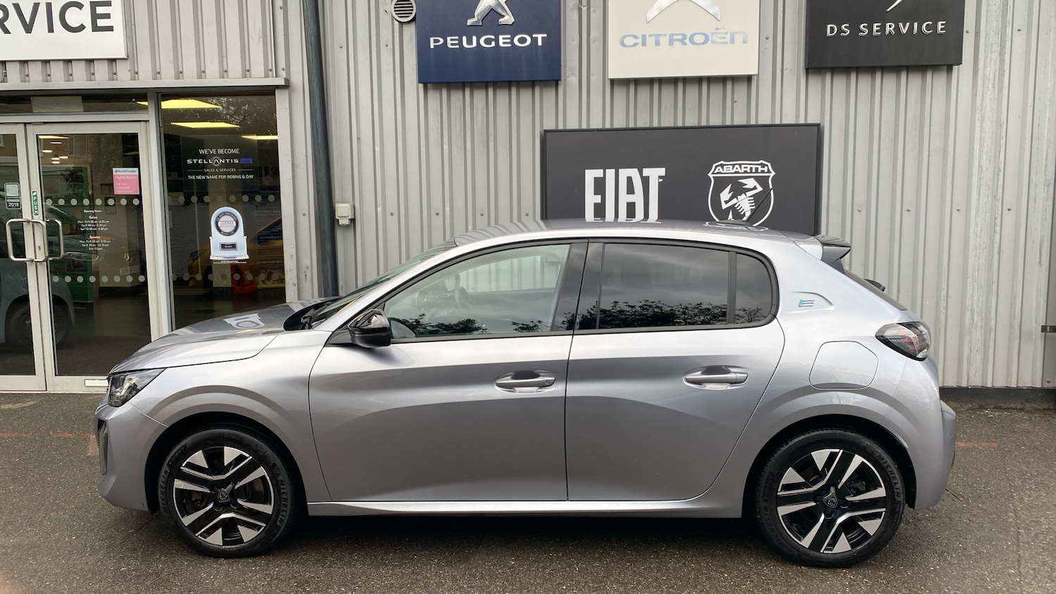 Used Peugeot 208 2024 for sale - 77121203: Photo 7