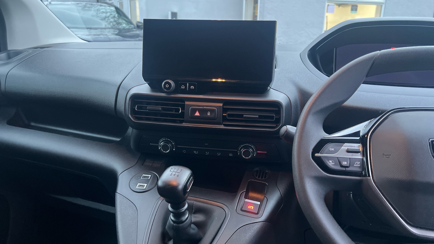 Used Peugeot Partner 2025 for sale - 77569792: Photo 10