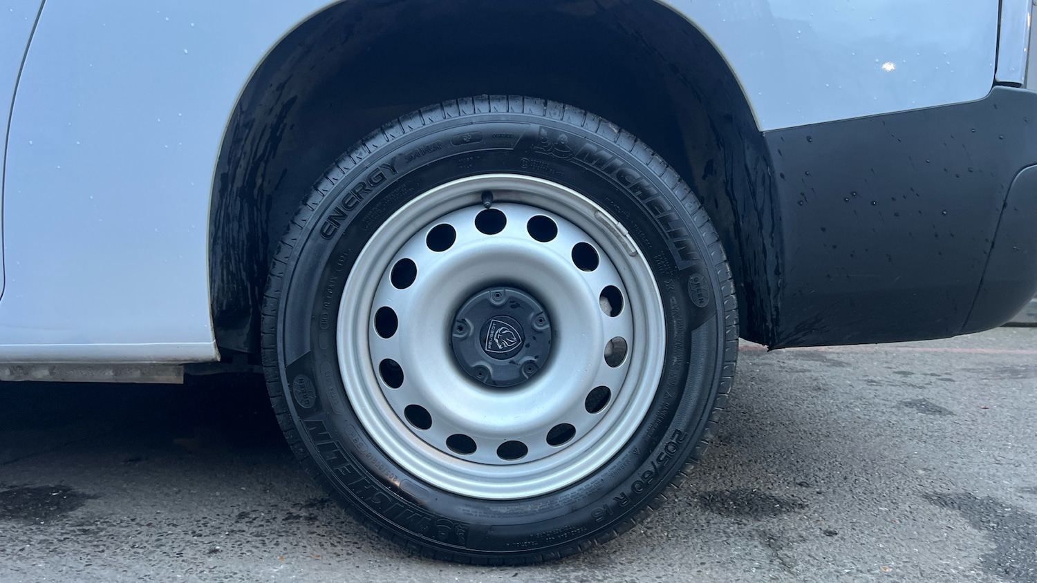 Used Peugeot Partner 2025 for sale - 77569792: Photo 17