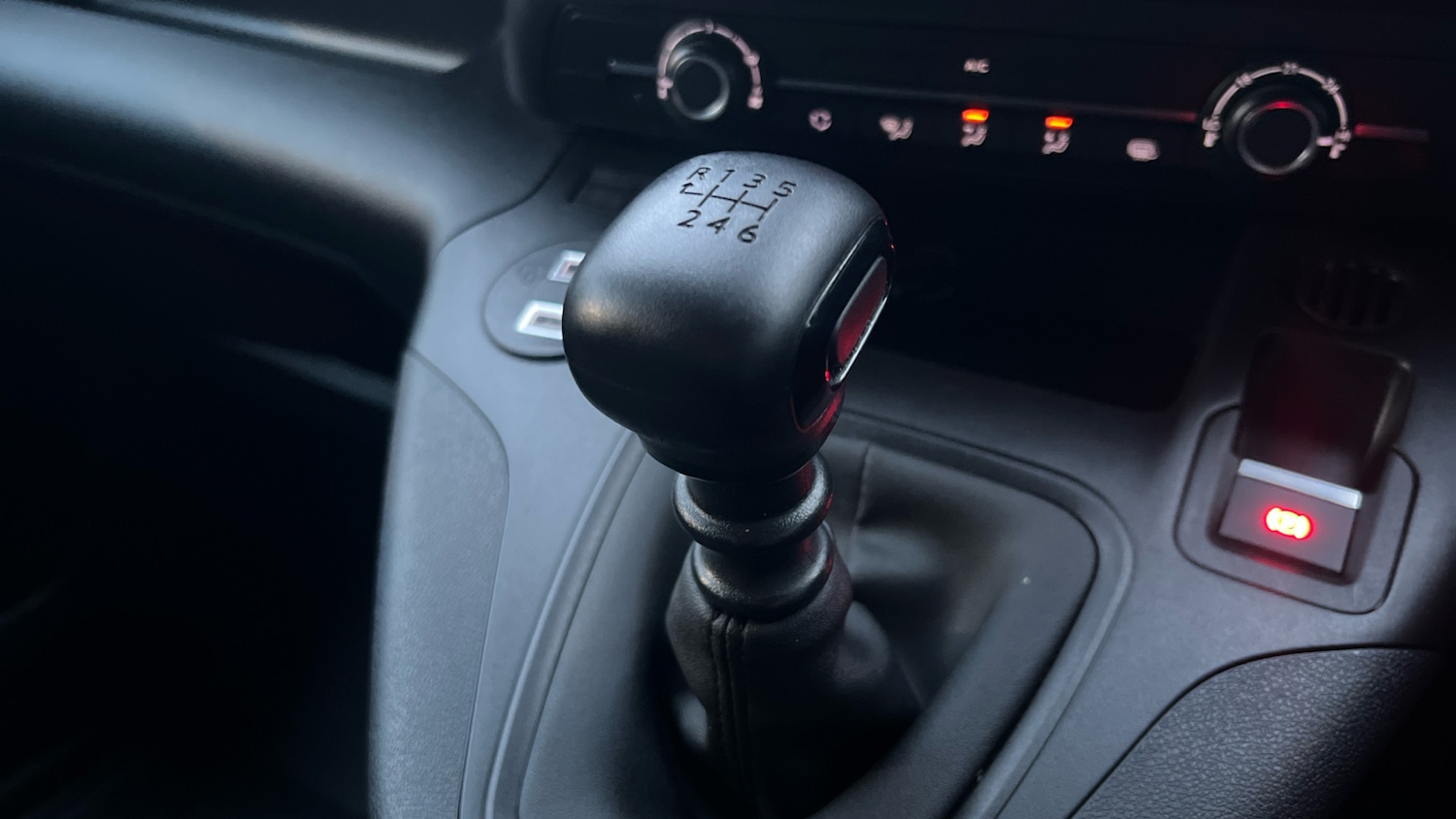 Used Peugeot Partner 2025 for sale - 77569792: Photo 20