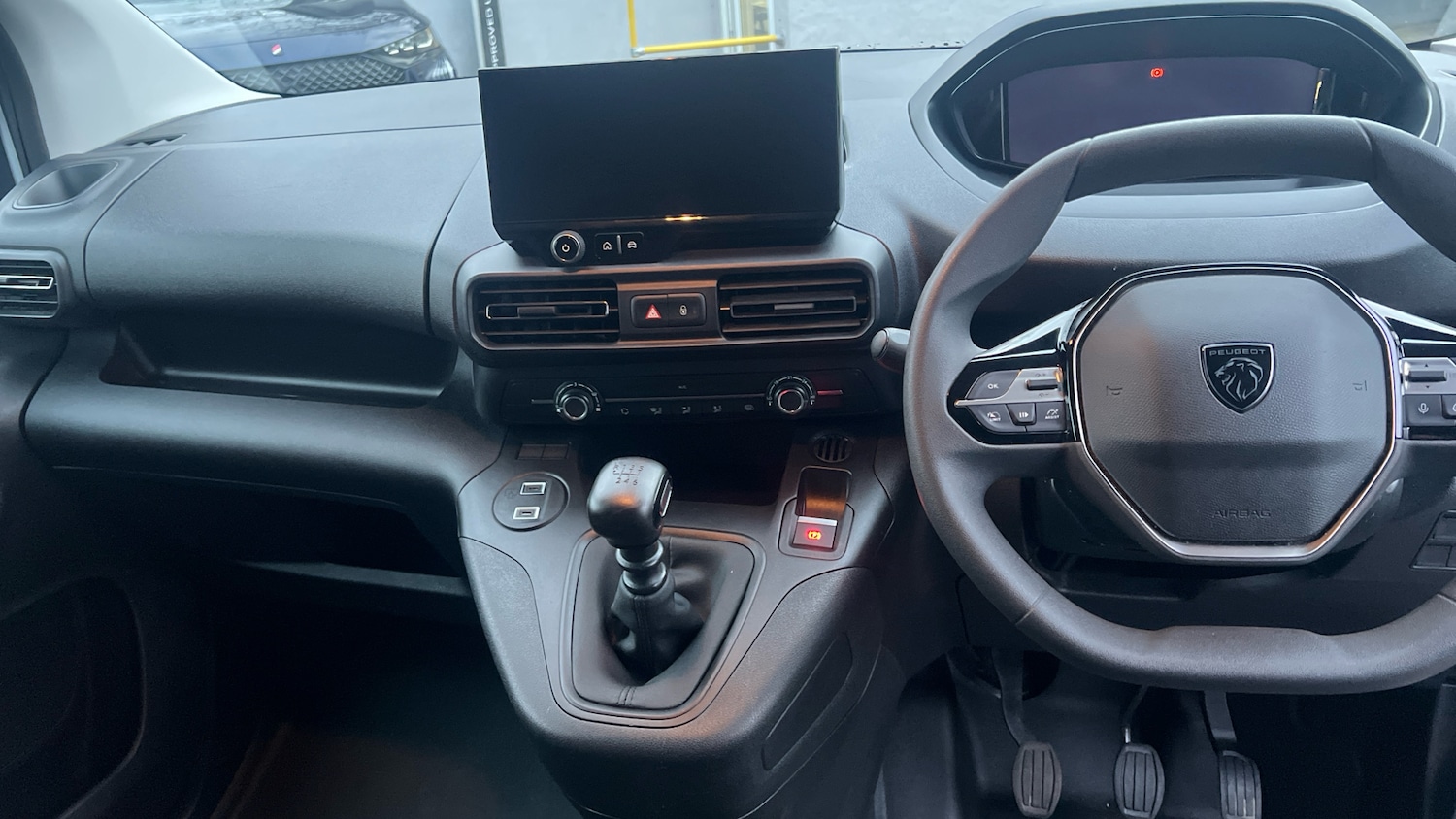 Used Peugeot Partner 2025 for sale - 77569792: Photo 4