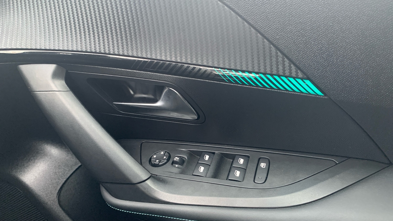 Used Peugeot 2008 2022 for sale - 76634741: Photo 22