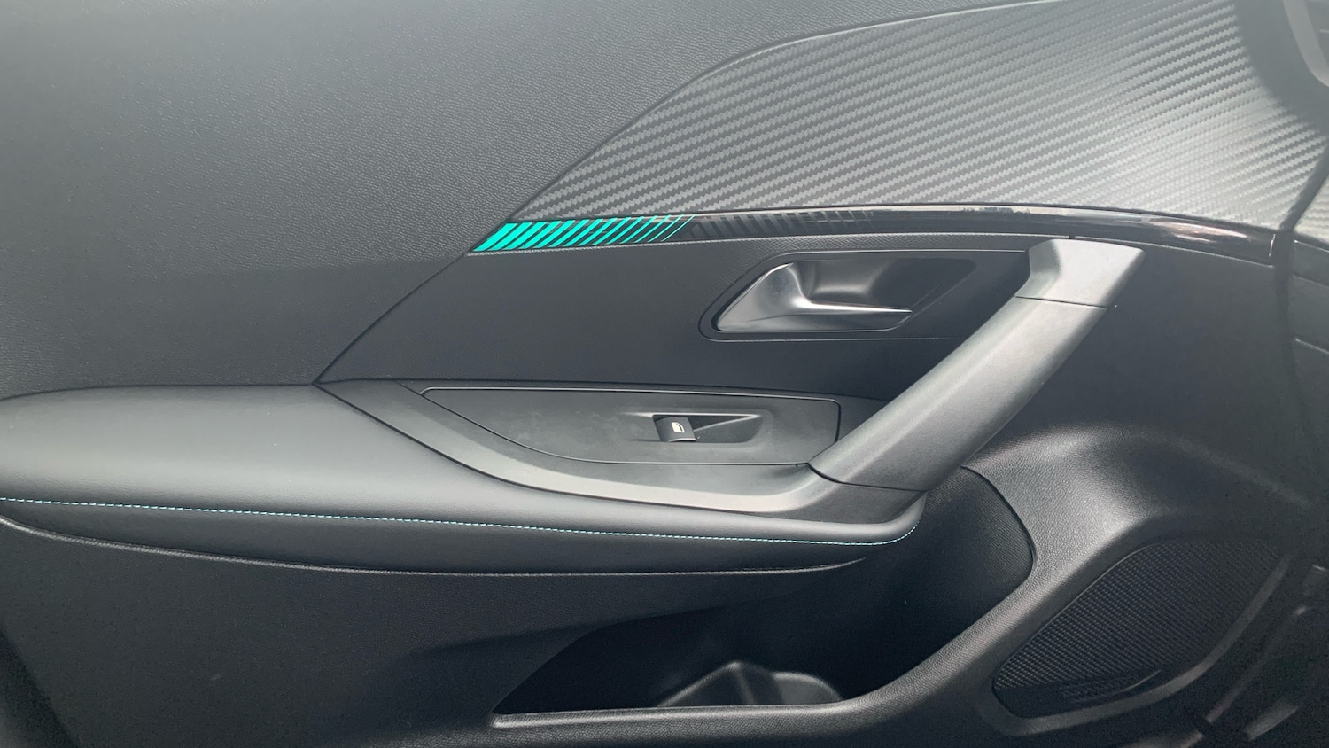 Used Peugeot 2008 2022 for sale - 76634741: Photo 41