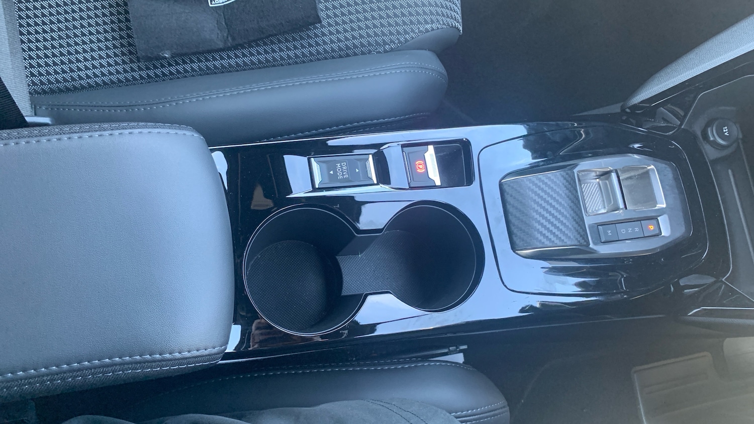 Used Peugeot 208 2022 for sale - 76500530: Photo 21