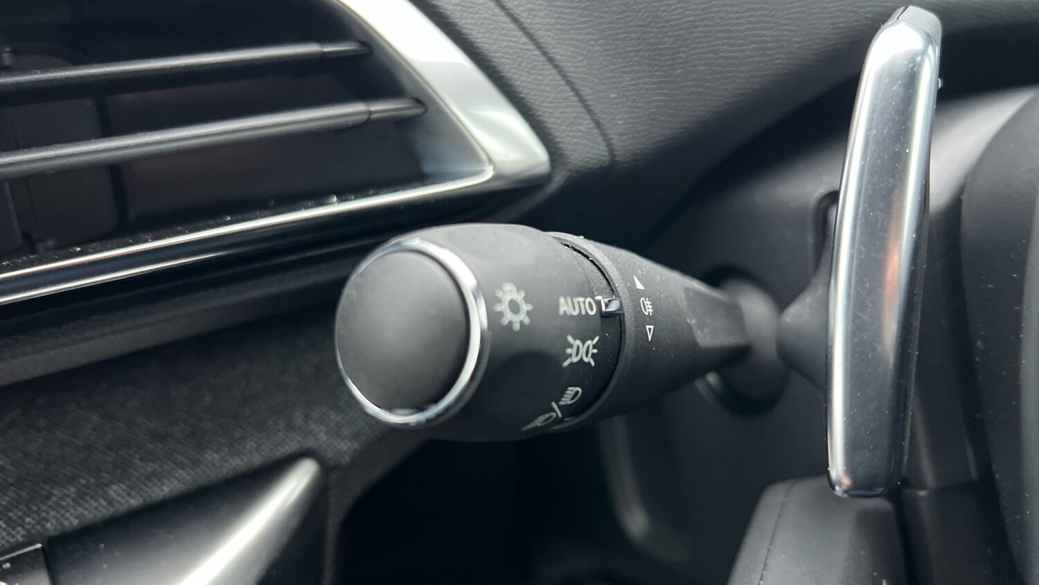 Used Peugeot 3008 2023 for sale - 77388253: Photo 27