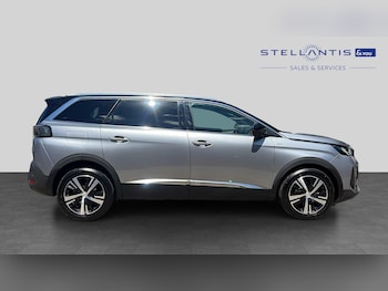 Used Peugeot 5008 2023 for sale - 79305040: Photo