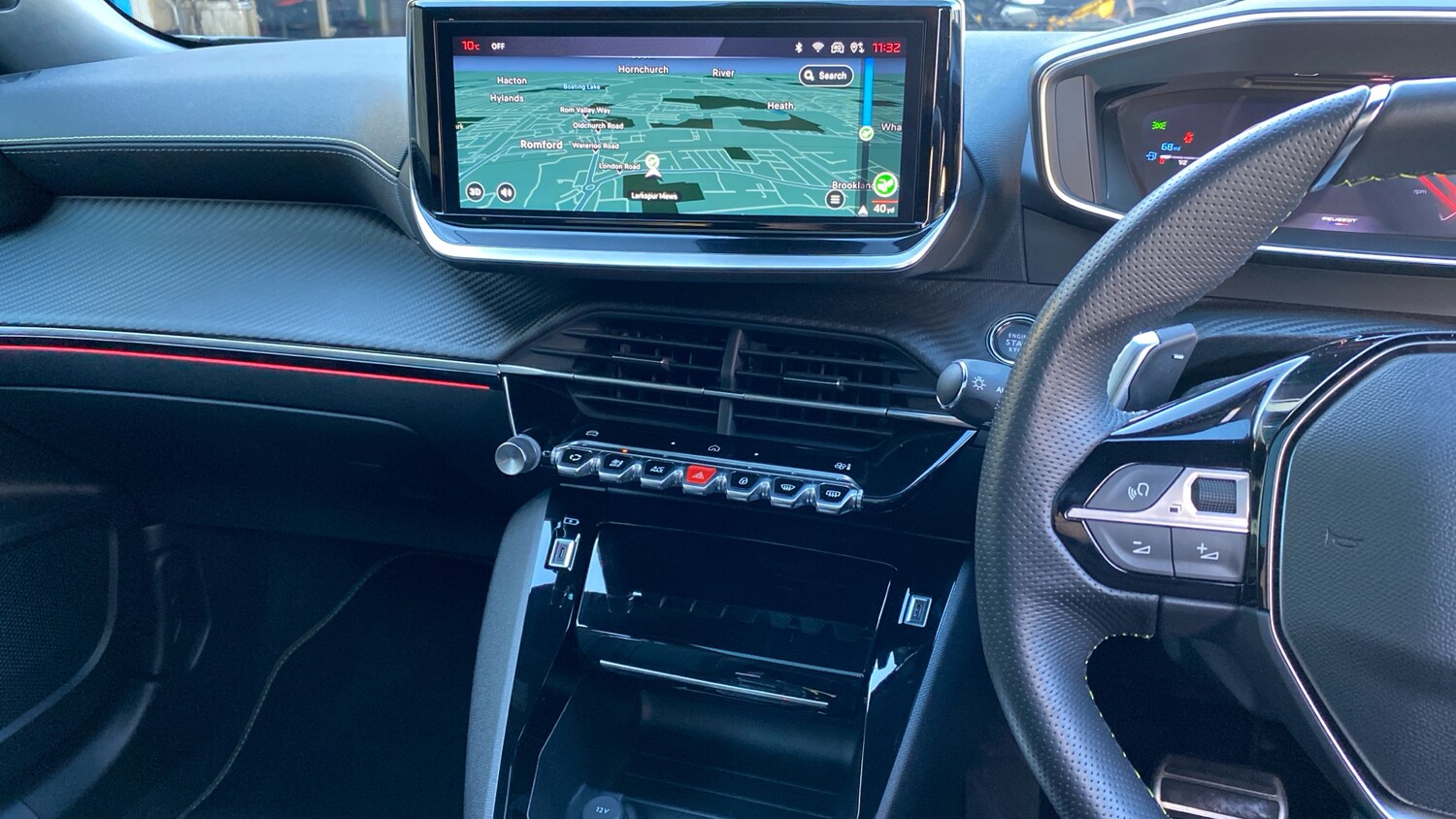 Used Peugeot 2008 2023 for sale - 76856189: Photo 11