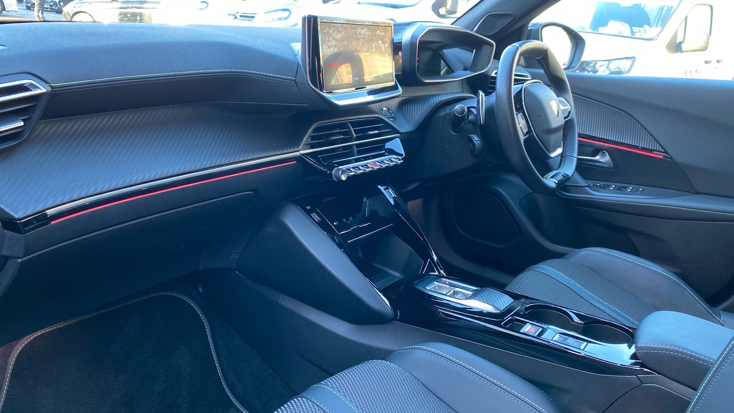 Used Peugeot 2008 2023 for sale - 76856189: Photo 13