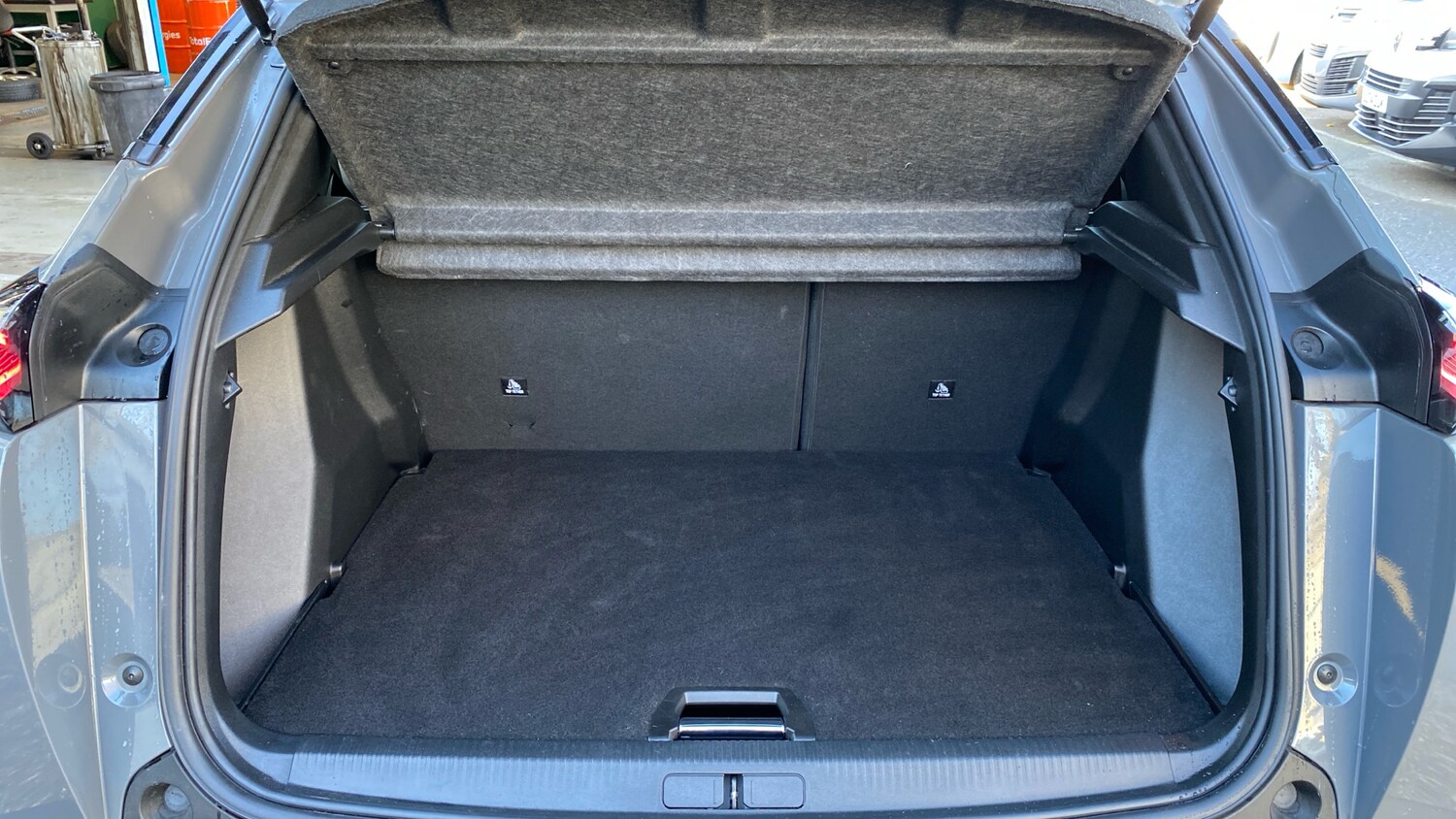 Used Peugeot 2008 2023 for sale - 76856189: Photo 20