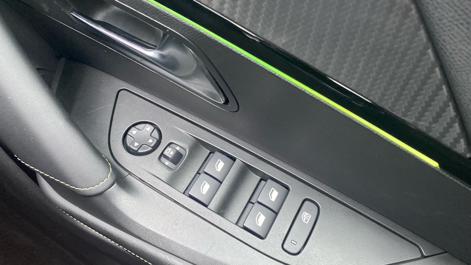 Used Peugeot 2008 2022 for sale - 77525618: Photo 22