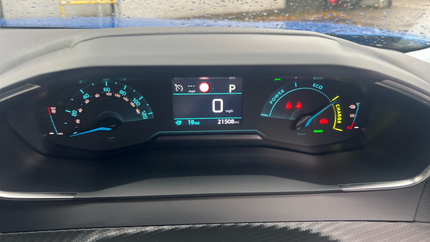 Used Peugeot 2008 2022 for sale - 76866825: Photo 13