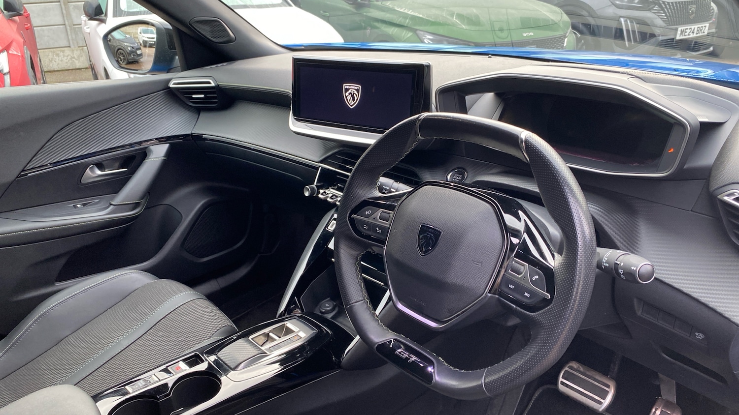 Used Peugeot 2008 2024 for sale - 76500504: Photo 11