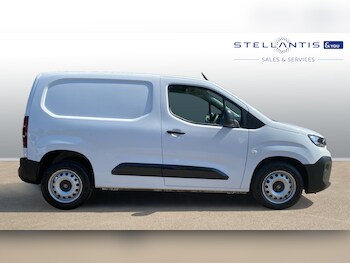 Used Citroen Berlingo 2024 for sale - 75247999: Photo