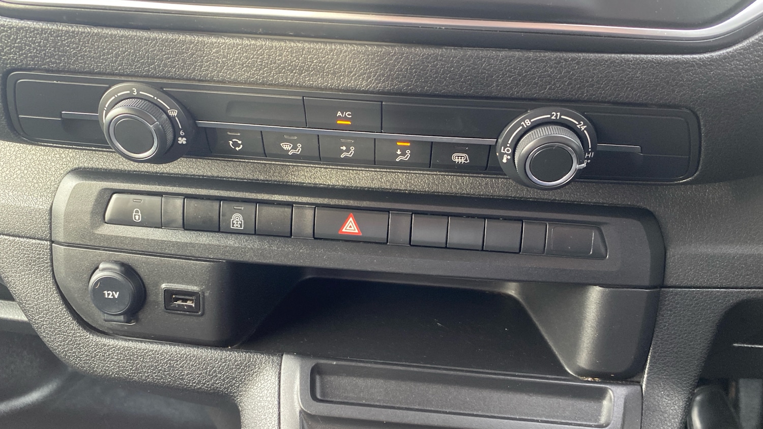 Used Peugeot Expert 2023 for sale - 76772546: Photo 19