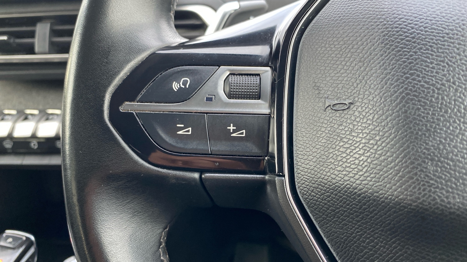 Used Peugeot 3008 2021 for sale - 76586418: Photo 23