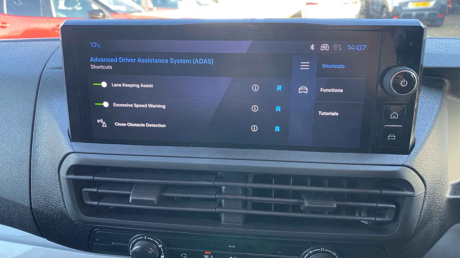 Used Peugeot Expert 2025 for sale - 77959121: Photo 32